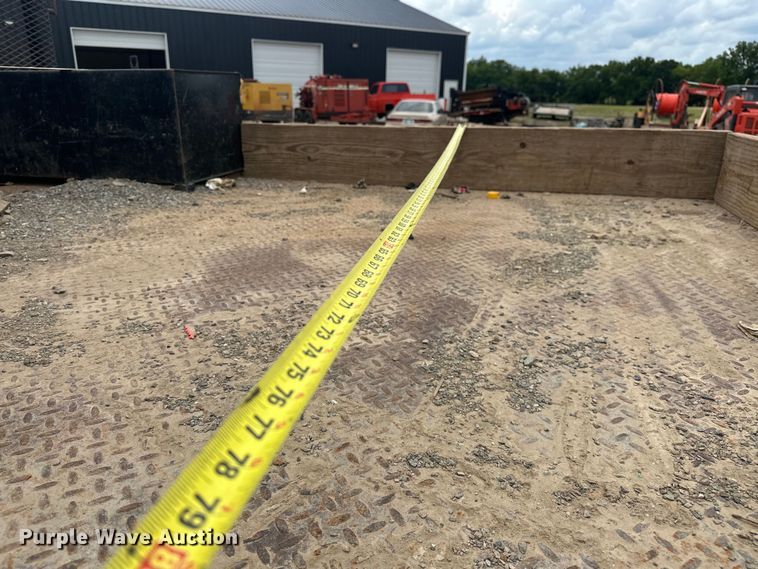 image for item EJ4382 2009 Ford F450 Super Duty Crew Cab flatbed truck