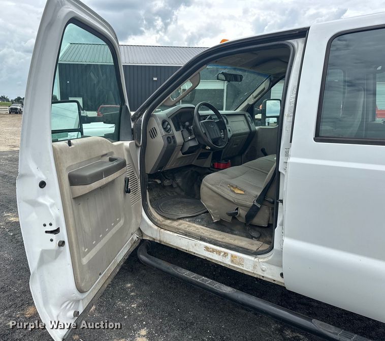 image for item EJ4382 2009 Ford F450 Super Duty Crew Cab flatbed truck