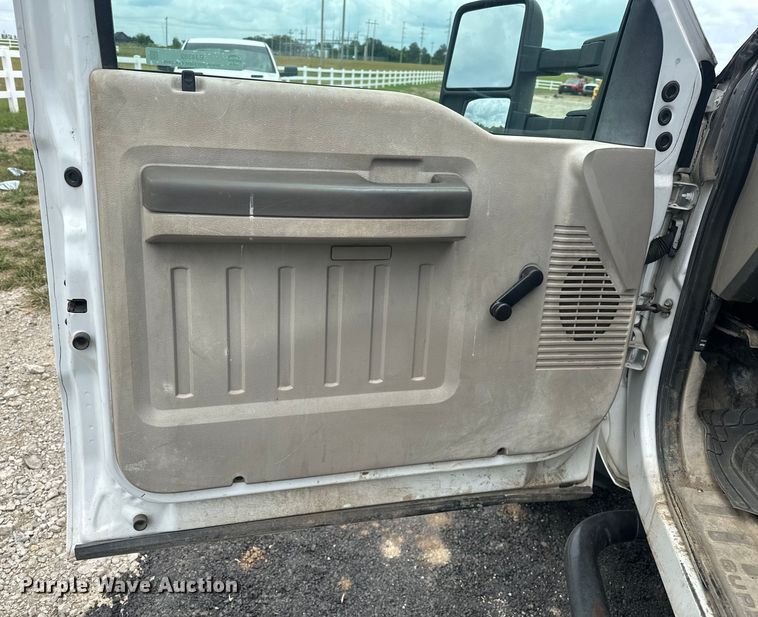 image for item EJ4382 2009 Ford F450 Super Duty Crew Cab flatbed truck