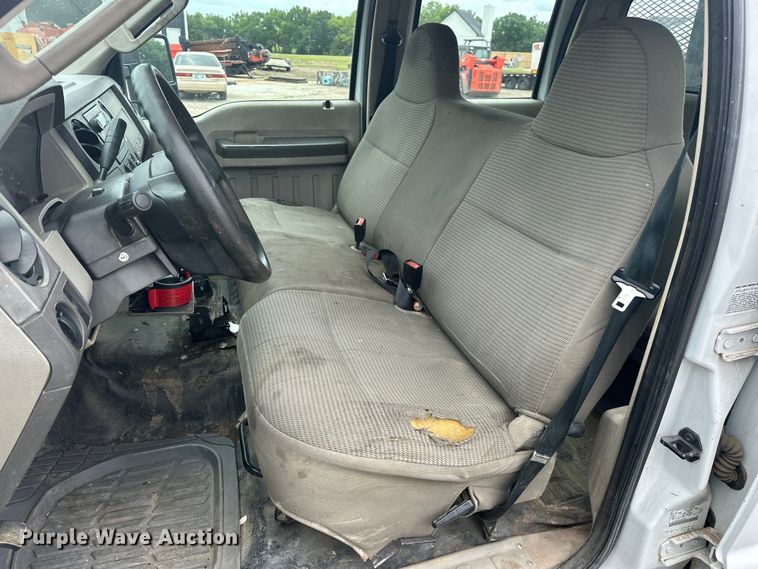 image for item EJ4382 2009 Ford F450 Super Duty Crew Cab flatbed truck