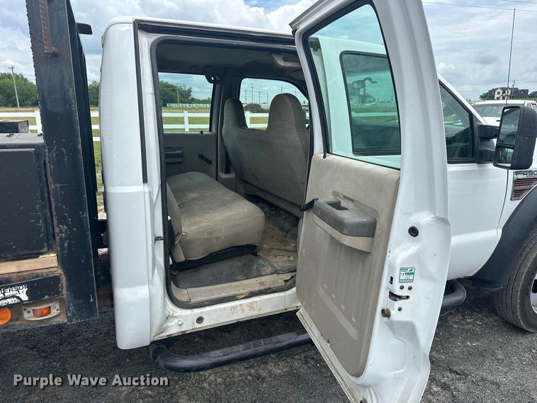 image for item EJ4382 2009 Ford F450 Super Duty Crew Cab flatbed truck