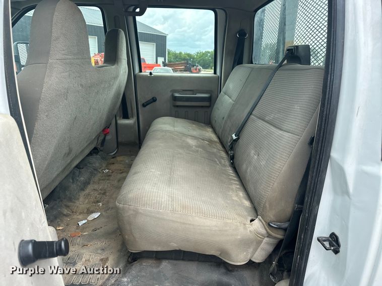 image for item EJ4382 2009 Ford F450 Super Duty Crew Cab flatbed truck