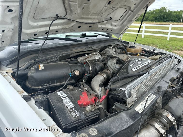 image for item EJ4382 2009 Ford F450 Super Duty Crew Cab flatbed truck