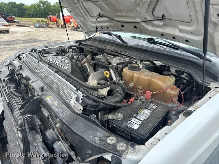 image for item EJ4382 2009 Ford F450 Super Duty Crew Cab flatbed truck