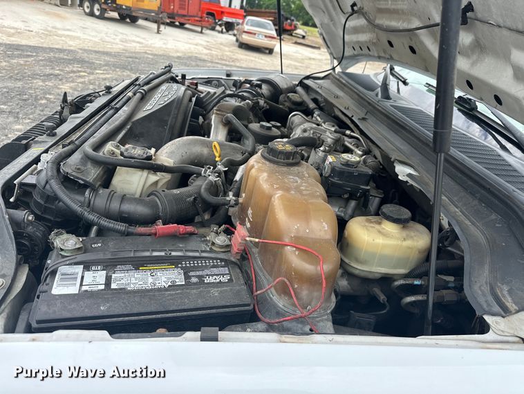 image for item EJ4382 2009 Ford F450 Super Duty Crew Cab flatbed truck