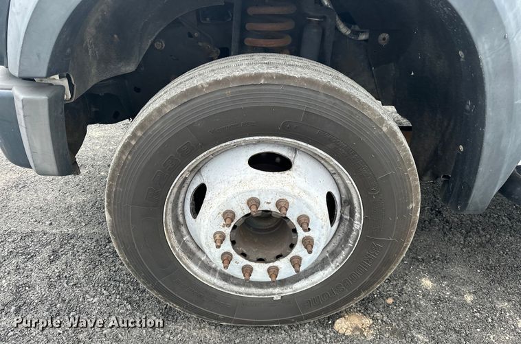 image for item EJ4382 2009 Ford F450 Super Duty Crew Cab flatbed truck