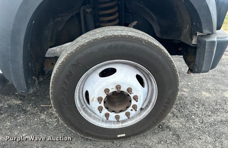 image for item EJ4382 2009 Ford F450 Super Duty Crew Cab flatbed truck