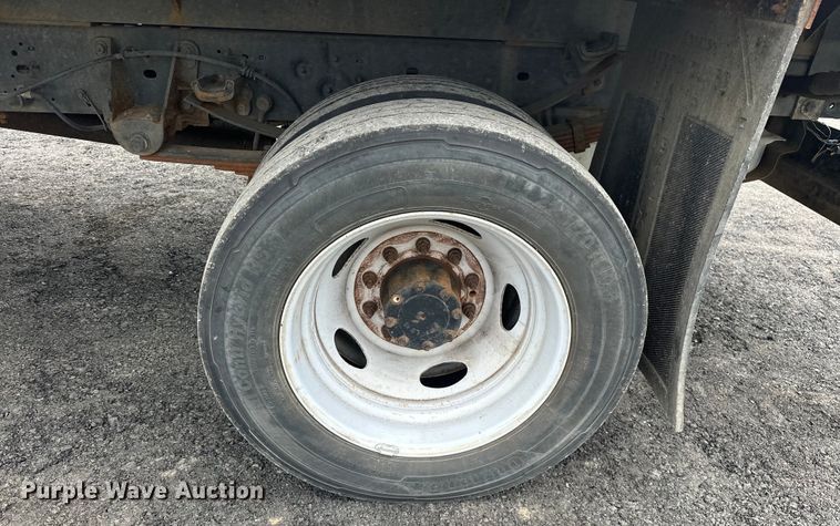 image for item EJ4382 2009 Ford F450 Super Duty Crew Cab flatbed truck