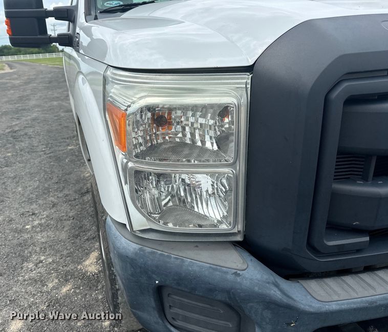 image for item EJ4383 2015 Ford  F250 Super Duty SuperCab pickup truck