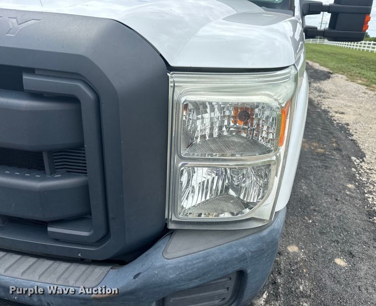 image for item EJ4383 2015 Ford  F250 Super Duty SuperCab pickup truck