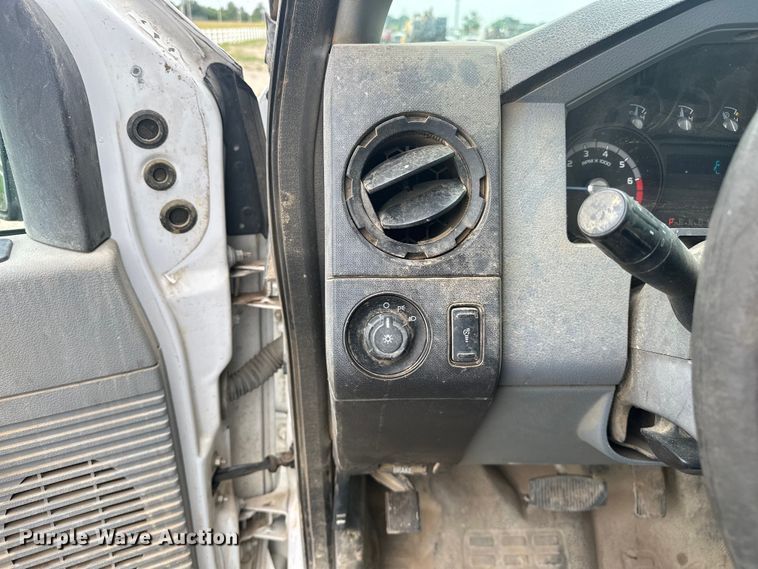 image for item EJ4383 2015 Ford  F250 Super Duty SuperCab pickup truck