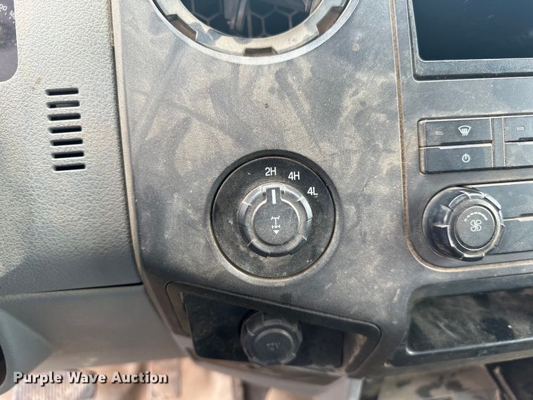 image for item EJ4383 2015 Ford  F250 Super Duty SuperCab pickup truck