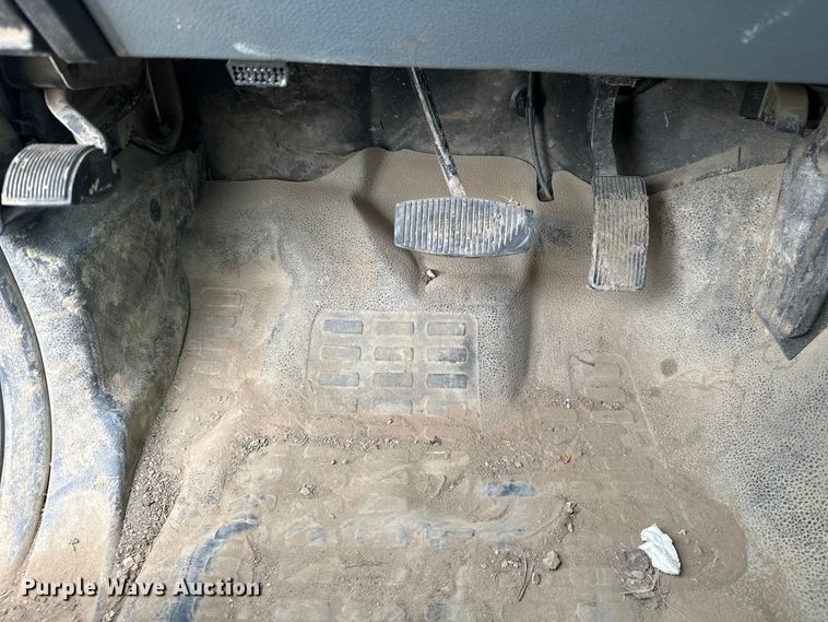 image for item EJ4383 2015 Ford  F250 Super Duty SuperCab pickup truck