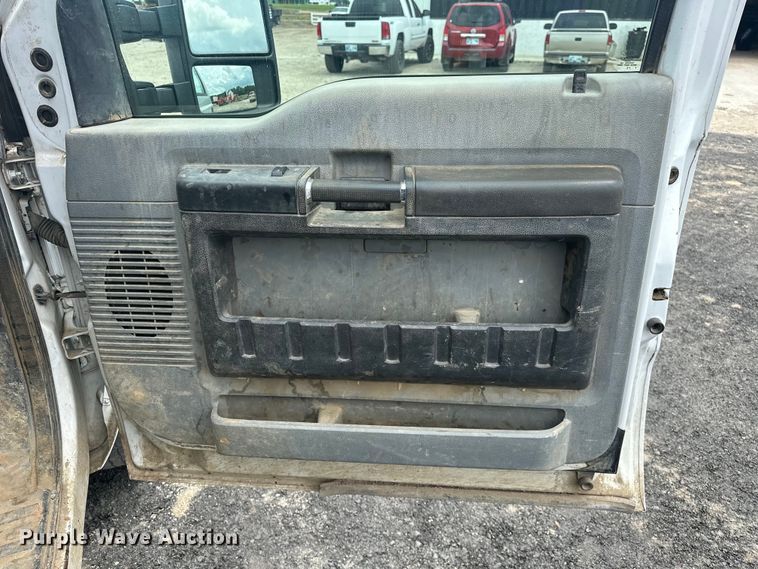 image for item EJ4383 2015 Ford  F250 Super Duty SuperCab pickup truck