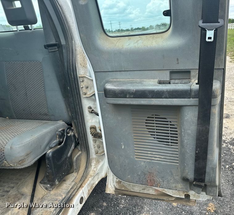 image for item EJ4383 2015 Ford  F250 Super Duty SuperCab pickup truck