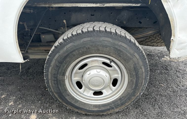 image for item EJ4383 2015 Ford  F250 Super Duty SuperCab pickup truck