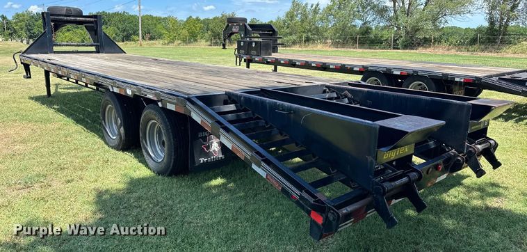 image for item EJ4384 2008 Big Tex 22GN-24BK+5 equipment trailer