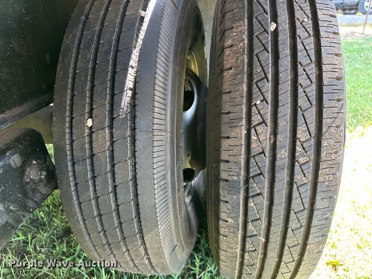 image for item EJ4384 2008 Big Tex 22GN-24BK+5 equipment trailer