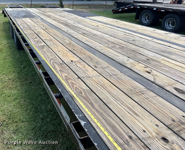 image for item EJ4385 2017 Elite equipment trailer