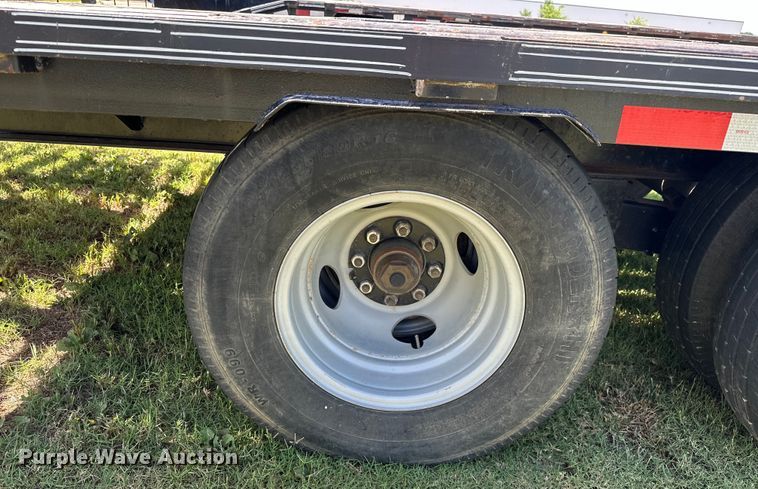 image for item EJ4385 2017 Elite equipment trailer