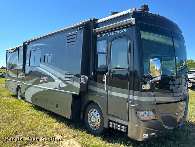 image for item EJ4387 2007 Fleetwood Discovery  RV
