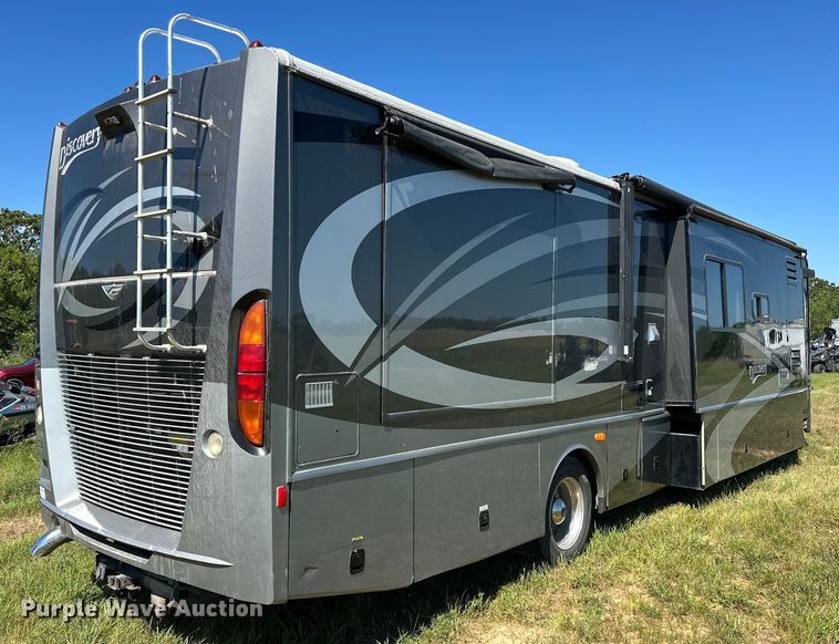 image for item EJ4387 2007 Fleetwood Discovery  RV