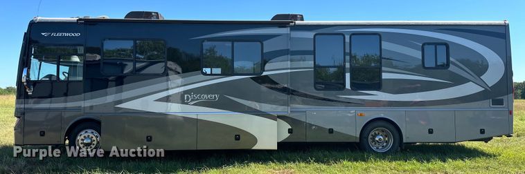 image for item EJ4387 2007 Fleetwood Discovery  RV