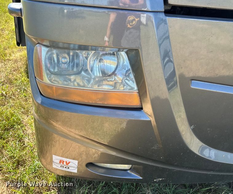 image for item EJ4387 2007 Fleetwood Discovery  RV