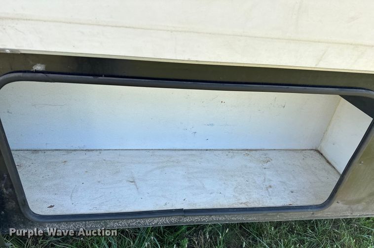 image for item EJ4387 2007 Fleetwood Discovery  RV