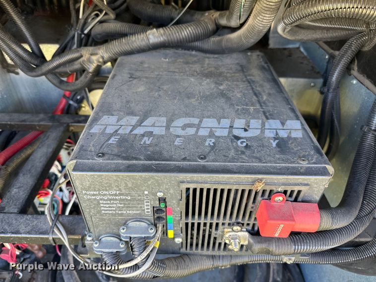 image for item EJ4387 2007 Fleetwood Discovery  RV