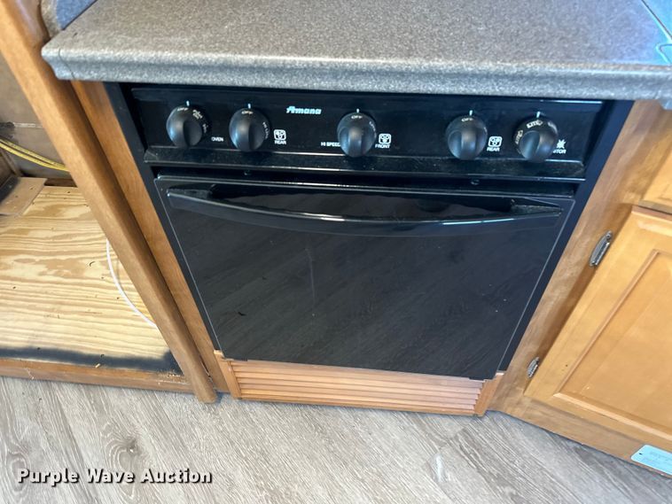 image for item EJ4387 2007 Fleetwood Discovery  RV