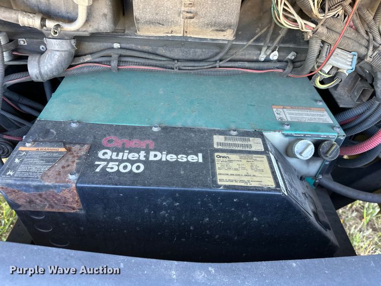 image for item EJ4387 2007 Fleetwood Discovery  RV