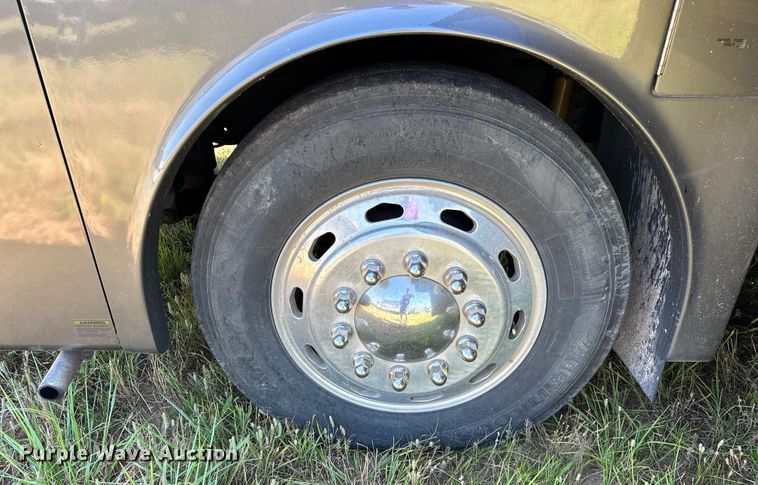 image for item EJ4387 2007 Fleetwood Discovery  RV