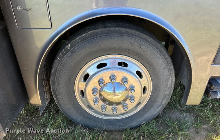 image for item EJ4387 2007 Fleetwood Discovery  RV