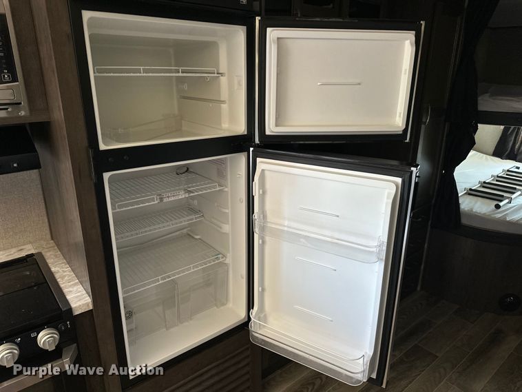 image for item EJ4391 2021 Jayco  284BHS camper