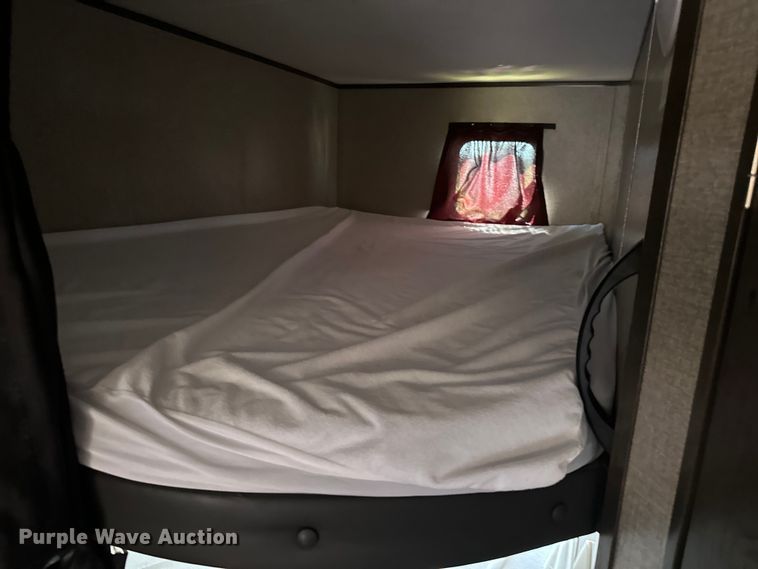 image for item EJ4391 2021 Jayco  284BHS camper