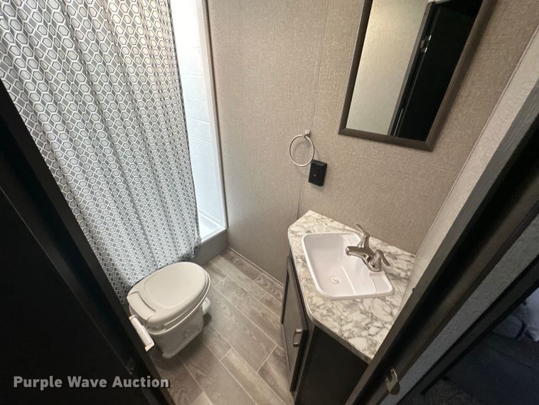 image for item EJ4391 2021 Jayco  284BHS camper