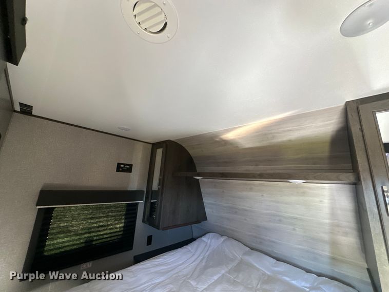 image for item EJ4391 2021 Jayco  284BHS camper