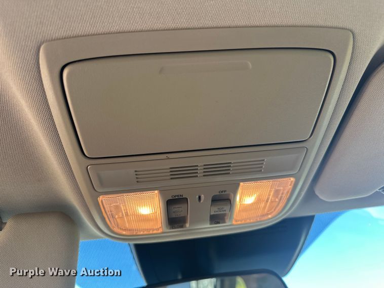 image for item EJ4392 2019 Honda  CR-V SUV