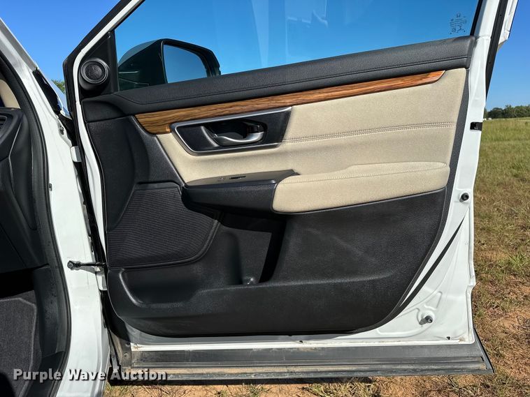 image for item EJ4392 2019 Honda  CR-V SUV