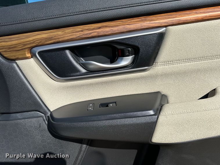 image for item EJ4392 2019 Honda  CR-V SUV