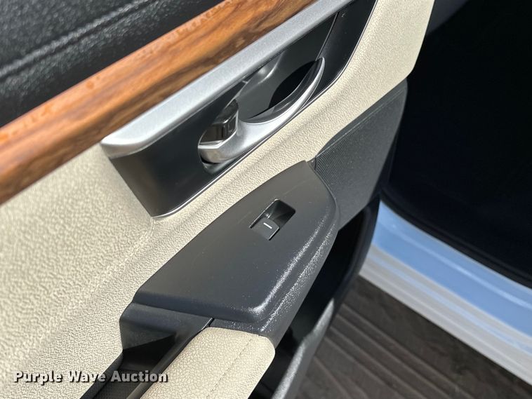 image for item EJ4392 2019 Honda  CR-V SUV