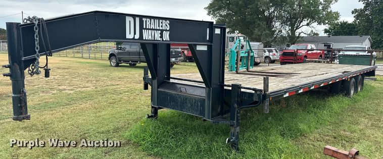 image for item EJ4419 2010 DJ equipment trailer