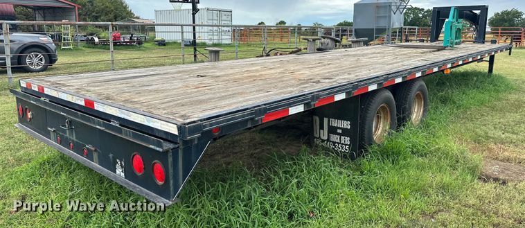 image for item EJ4419 2010 DJ equipment trailer