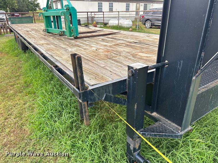 image for item EJ4419 2010 DJ equipment trailer