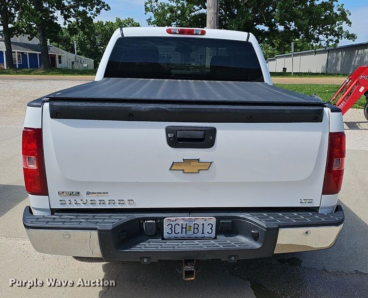 image for item EJ5688 2008 Chevrolet Silverado 1500 Crew Cab pickup truck