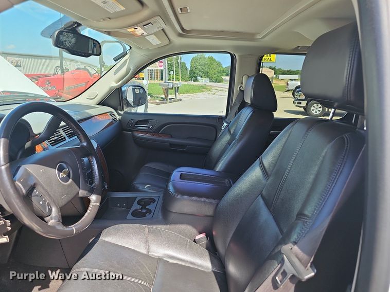 image for item EJ5688 2008 Chevrolet Silverado 1500 Crew Cab pickup truck