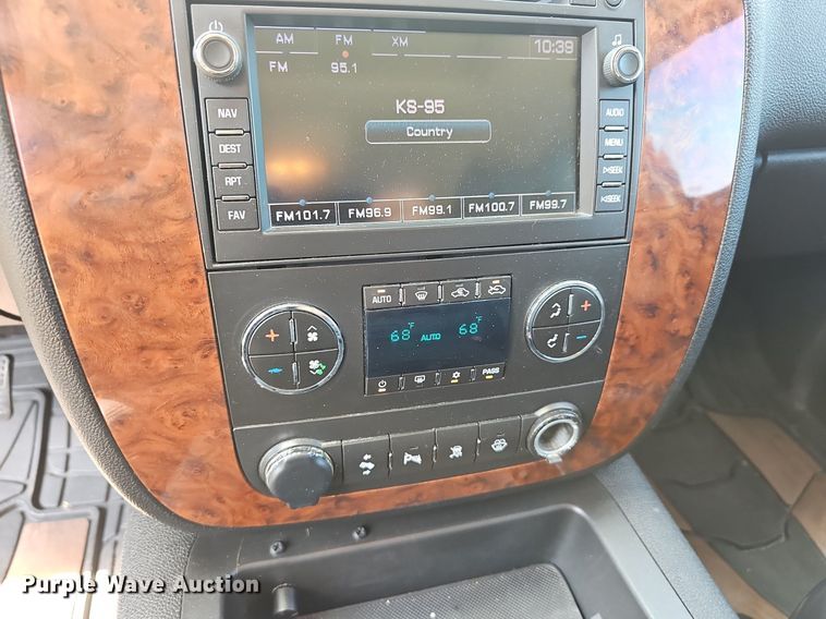 image for item EJ5688 2008 Chevrolet Silverado 1500 Crew Cab pickup truck