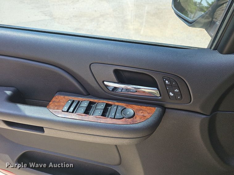 image for item EJ5688 2008 Chevrolet Silverado 1500 Crew Cab pickup truck