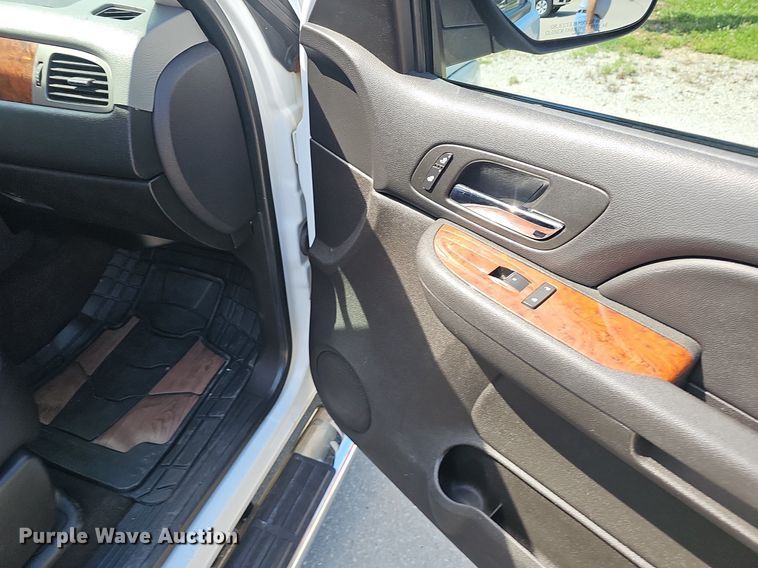 image for item EJ5688 2008 Chevrolet Silverado 1500 Crew Cab pickup truck